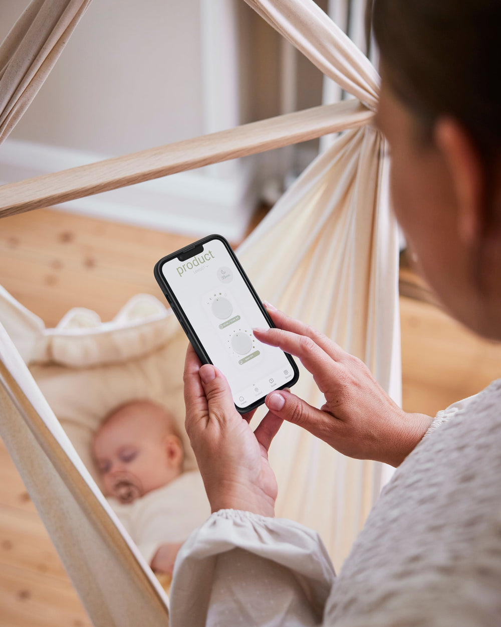 BACKUP - MEMBANTU PREMIUM Rundum-Sorglos-Set (Motor mit App-Fernsteuerung + Federwiege + Befestigung) (Kopie) MEMBANTU