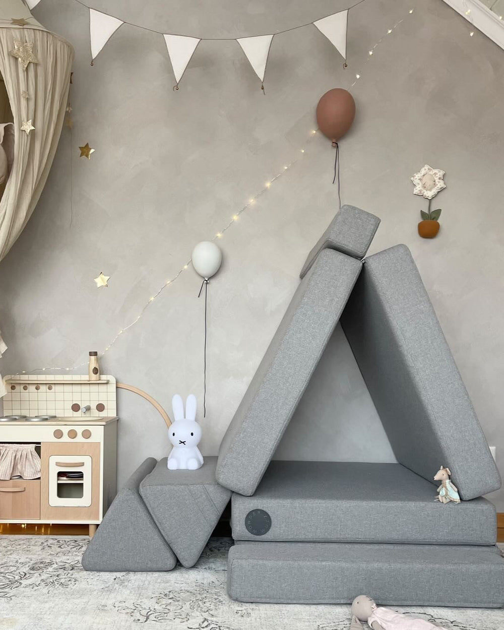 WONDERWUZZ Multifunktionales Spielsofa Oh So Sofy Wonderwuzz